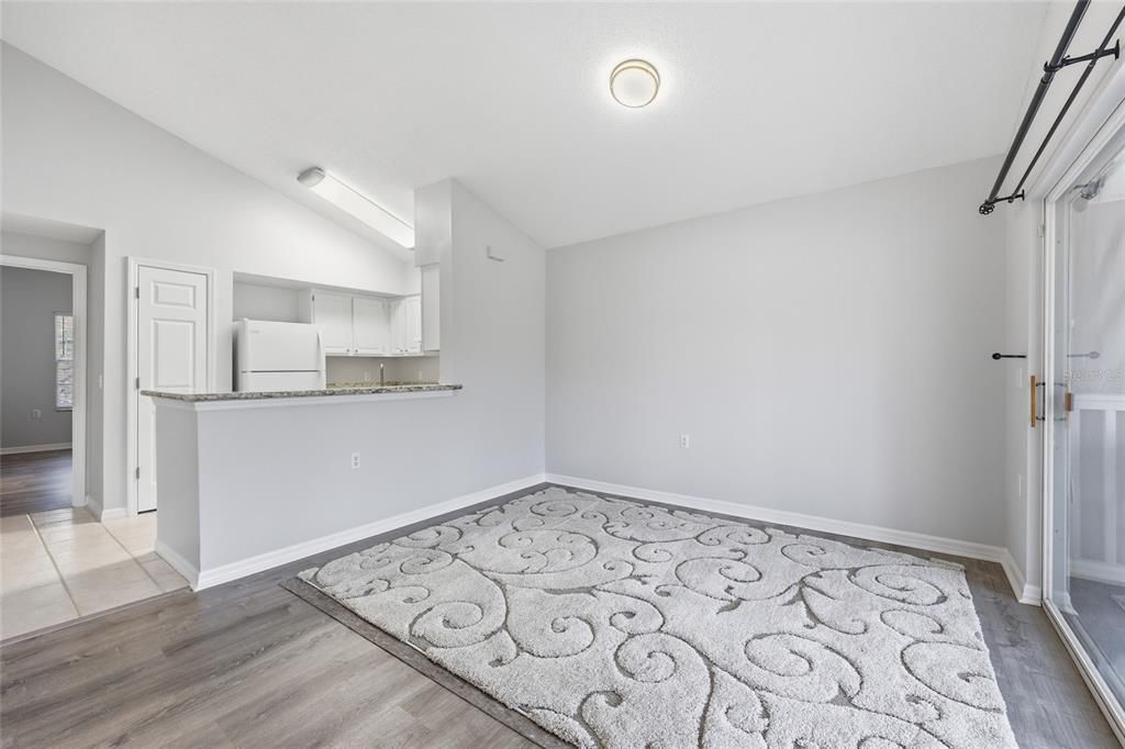 На продажу: $189,900 (1 спален, 1 ванн, 1008 Квадратных фут)