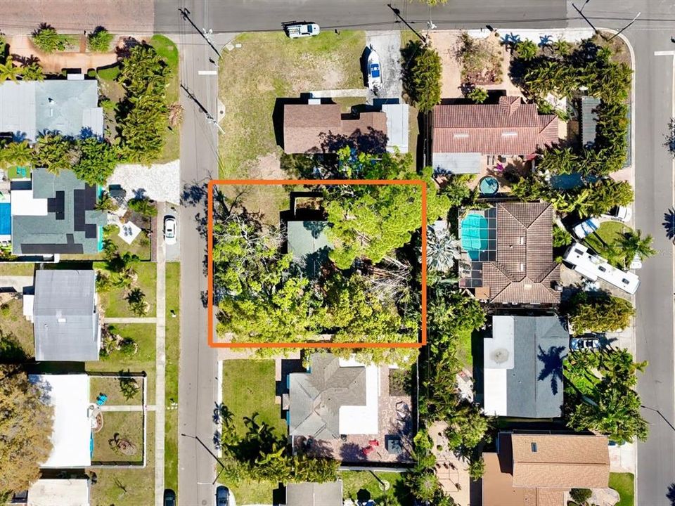 For Sale: $300,000 (0.17 acres)