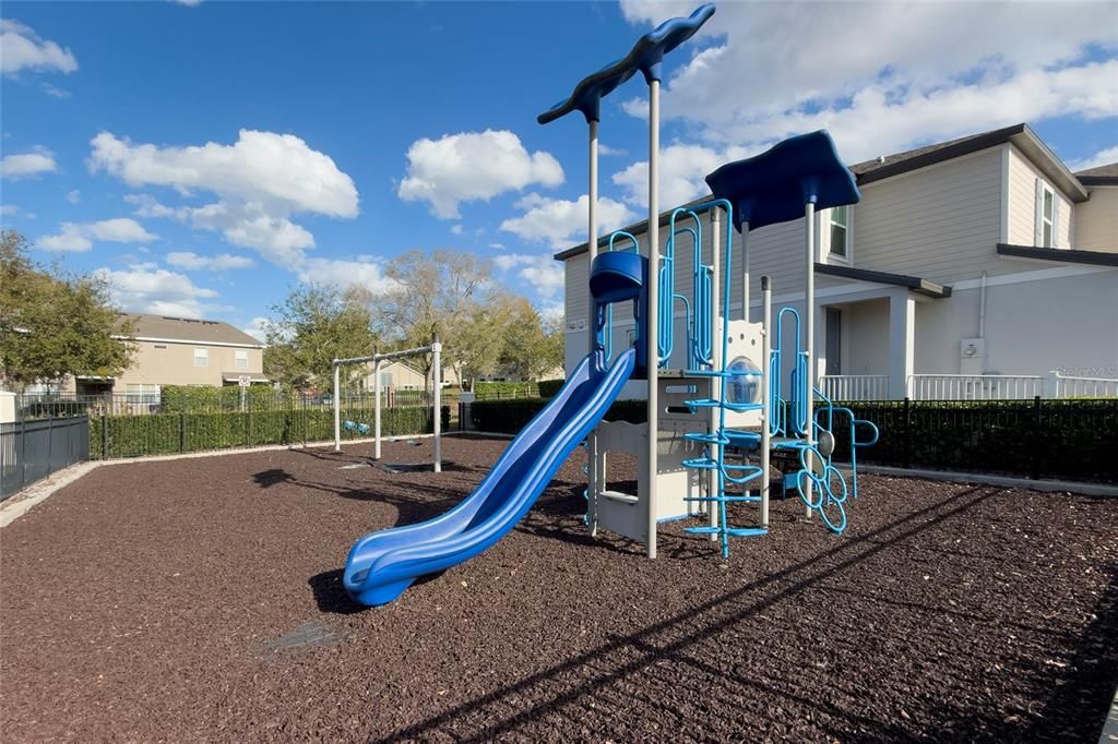 For Sale: $331,990 (3 beds, 2 baths, 1481 Square Feet)