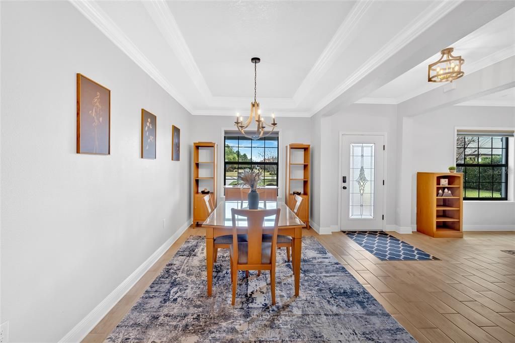 En Venta: $750,000 (4 camas, 3 baños, 2437 Pies cuadrados)