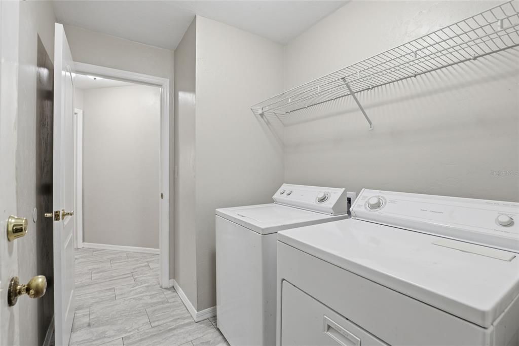 Activo con contrato: $325,000 (3 camas, 2 baños, 1770 Pies cuadrados)