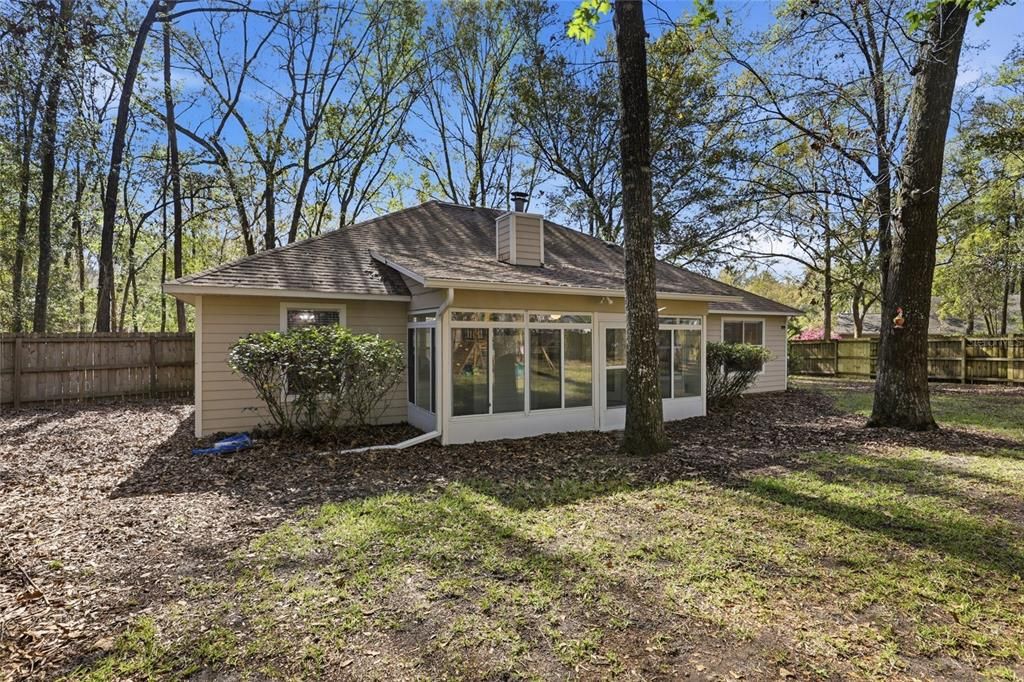 Activo con contrato: $325,000 (3 camas, 2 baños, 1770 Pies cuadrados)