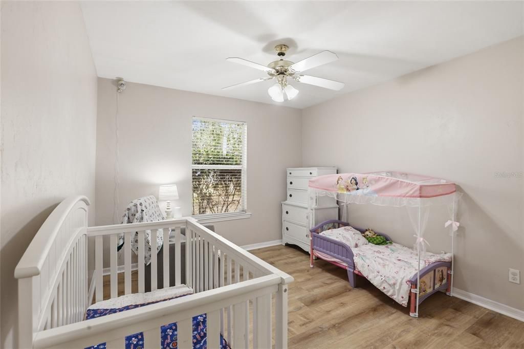 Activo con contrato: $325,000 (3 camas, 2 baños, 1770 Pies cuadrados)