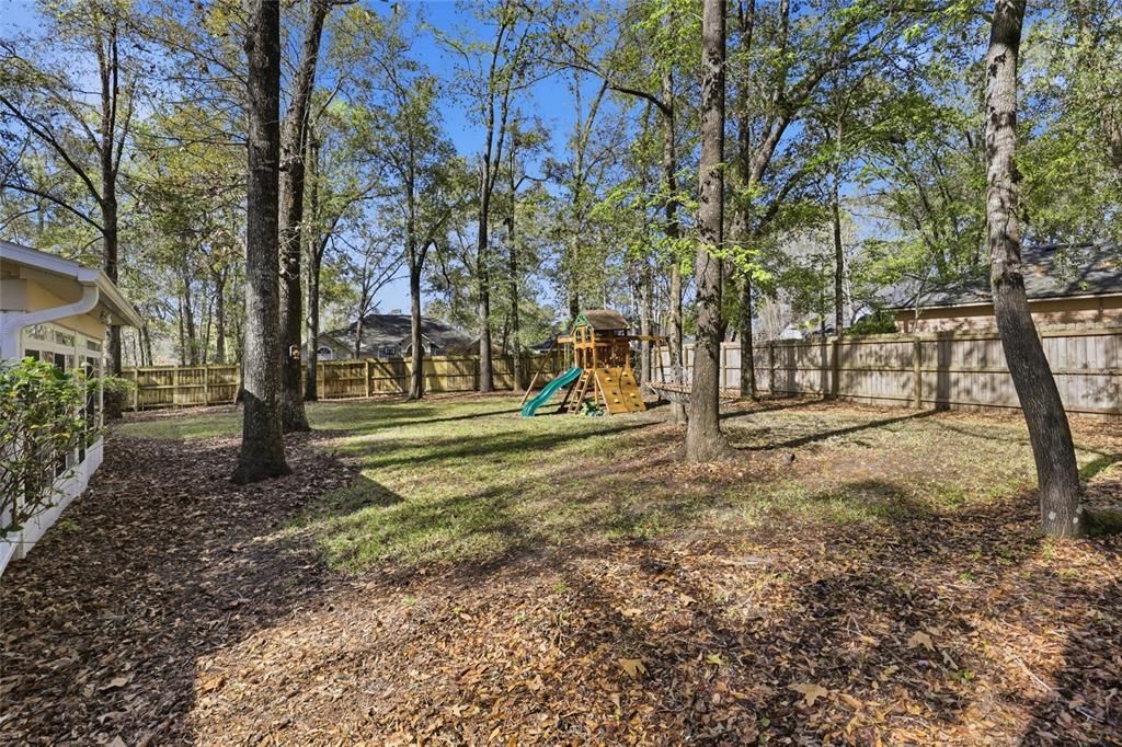 Activo con contrato: $325,000 (3 camas, 2 baños, 1770 Pies cuadrados)