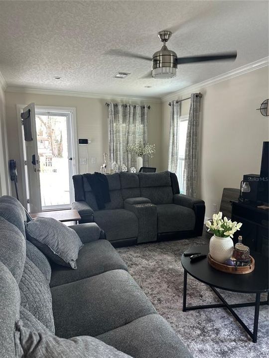 En Venta: $179,000 (2 camas, 2 baños, 920 Pies cuadrados)