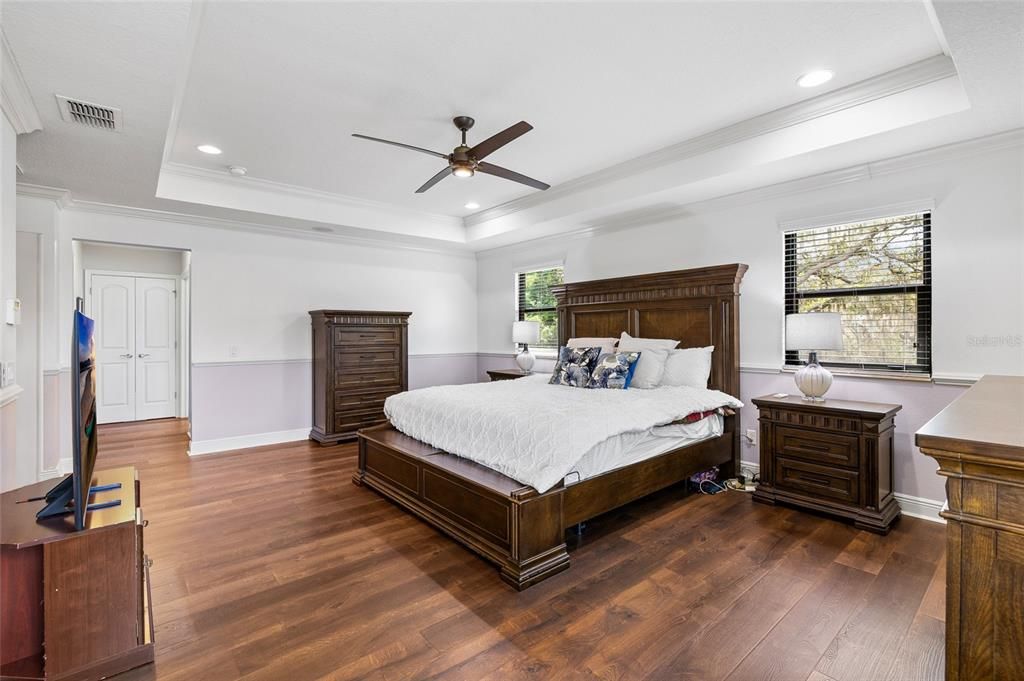Activo con contrato: $649,000 (5 camas, 3 baños, 4684 Pies cuadrados)