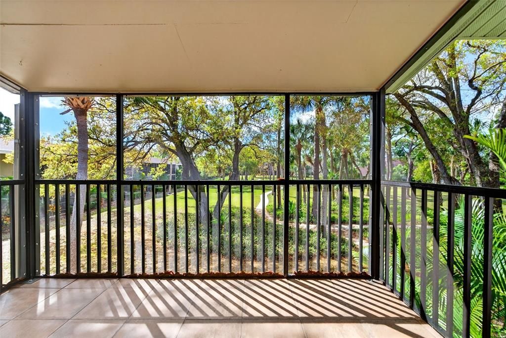 Active With Contract: $159,000 (2 beds, 2 baths, 920 Square Feet)