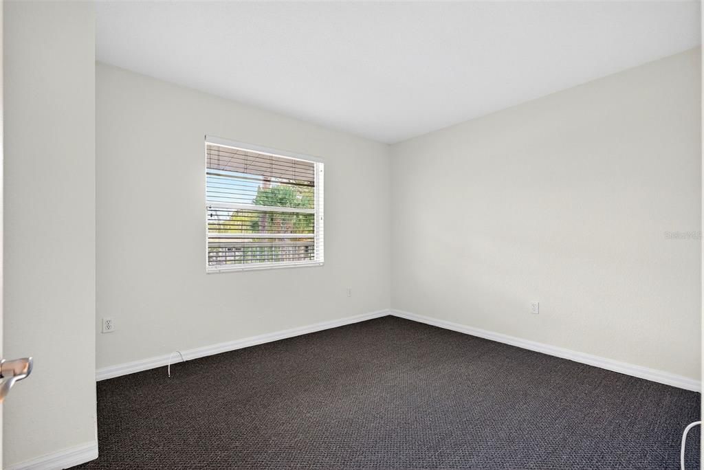 Active With Contract: $159,000 (2 beds, 2 baths, 920 Square Feet)