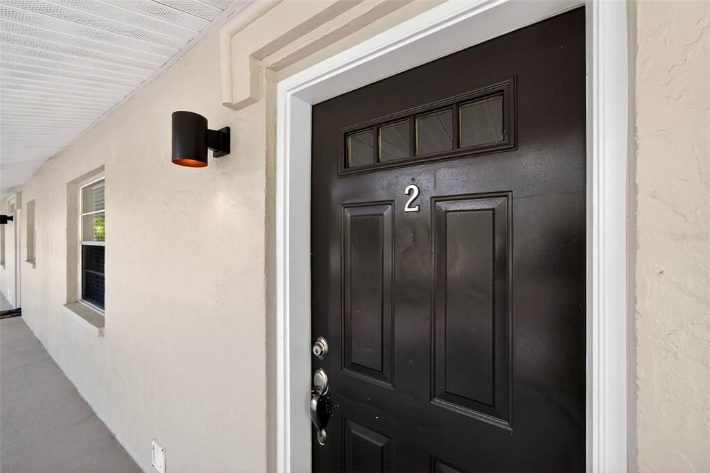 Active With Contract: $159,000 (2 beds, 2 baths, 920 Square Feet)