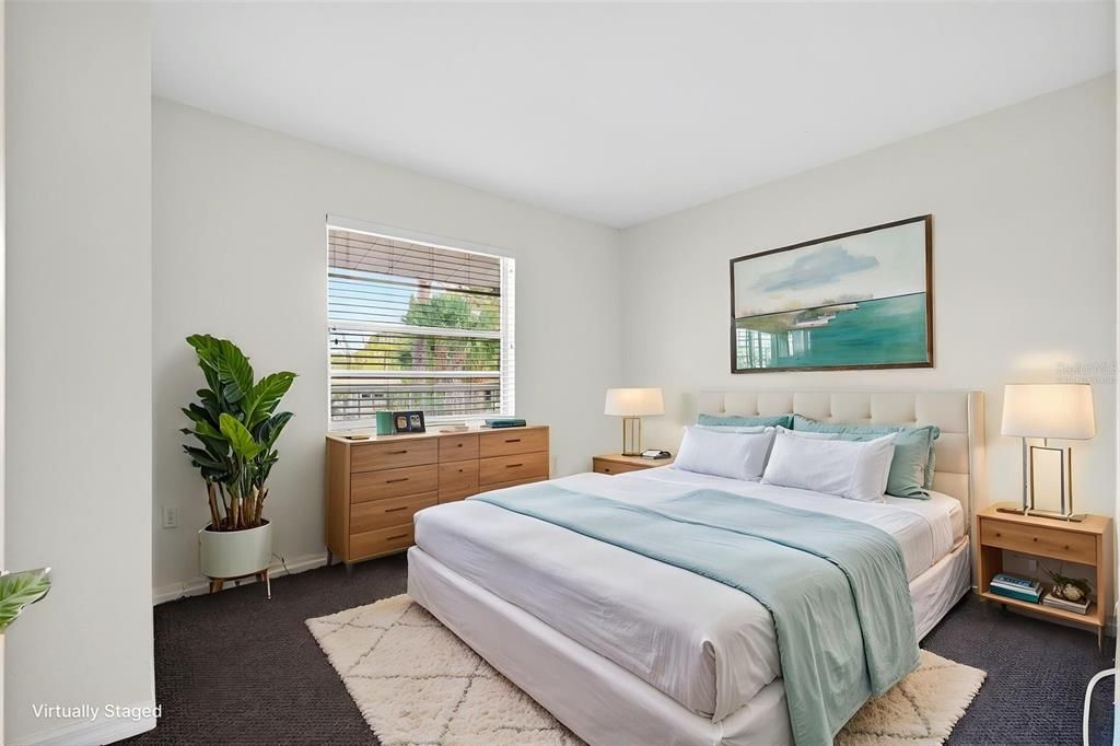 Active With Contract: $159,000 (2 beds, 2 baths, 920 Square Feet)