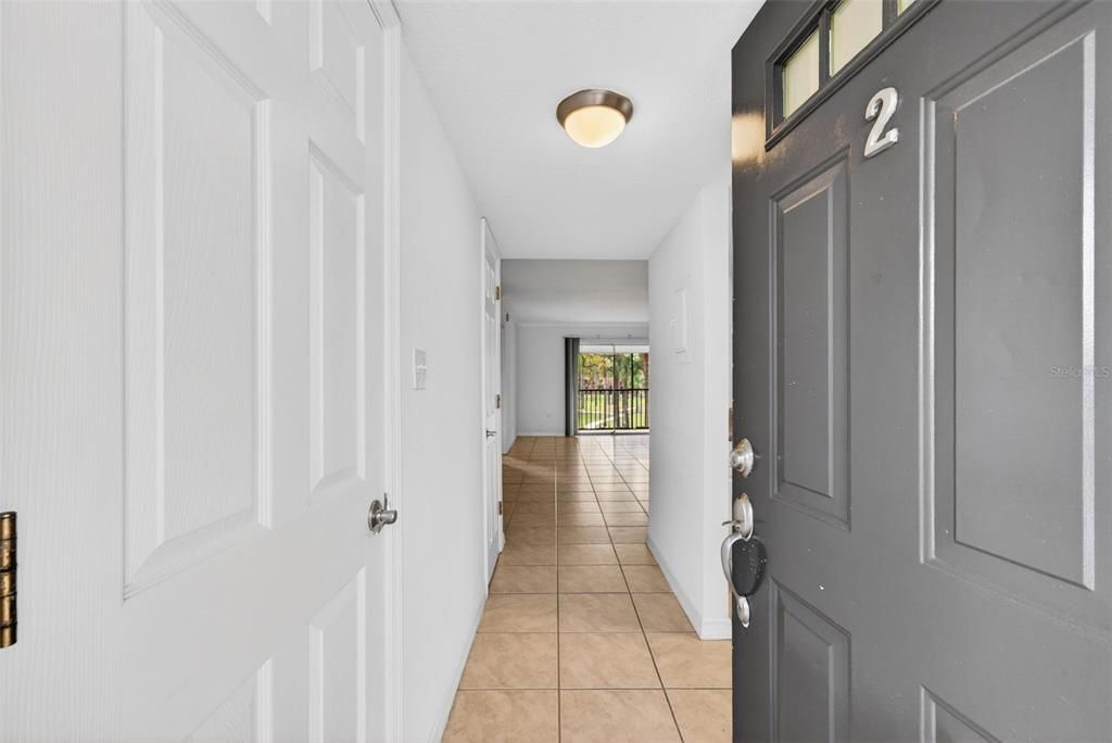 Active With Contract: $159,000 (2 beds, 2 baths, 920 Square Feet)