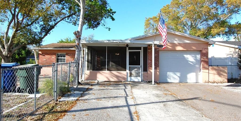 Recently Sold: $225,000 (3 beds, 1 baths, 913 Square Feet)