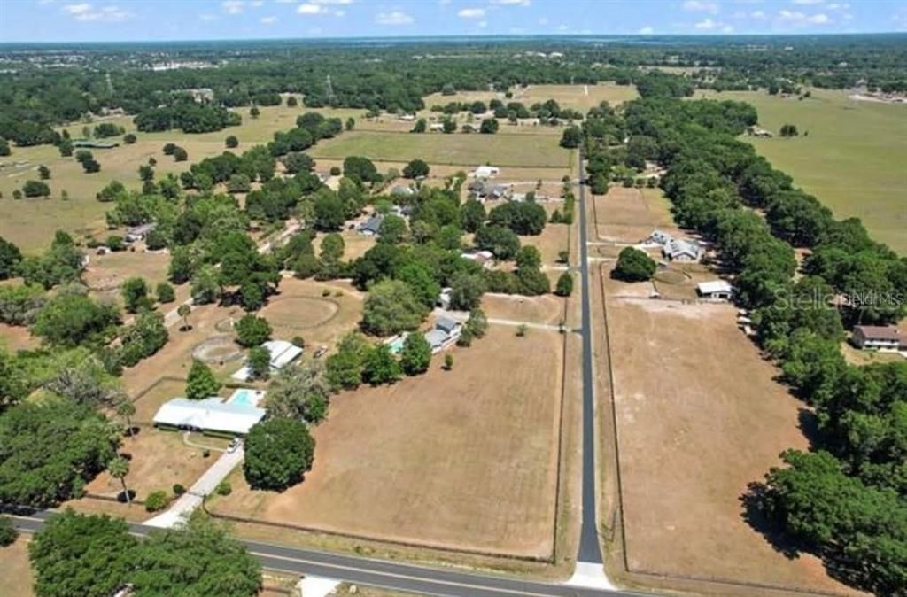 待售: $489,900 (11.95 acres)