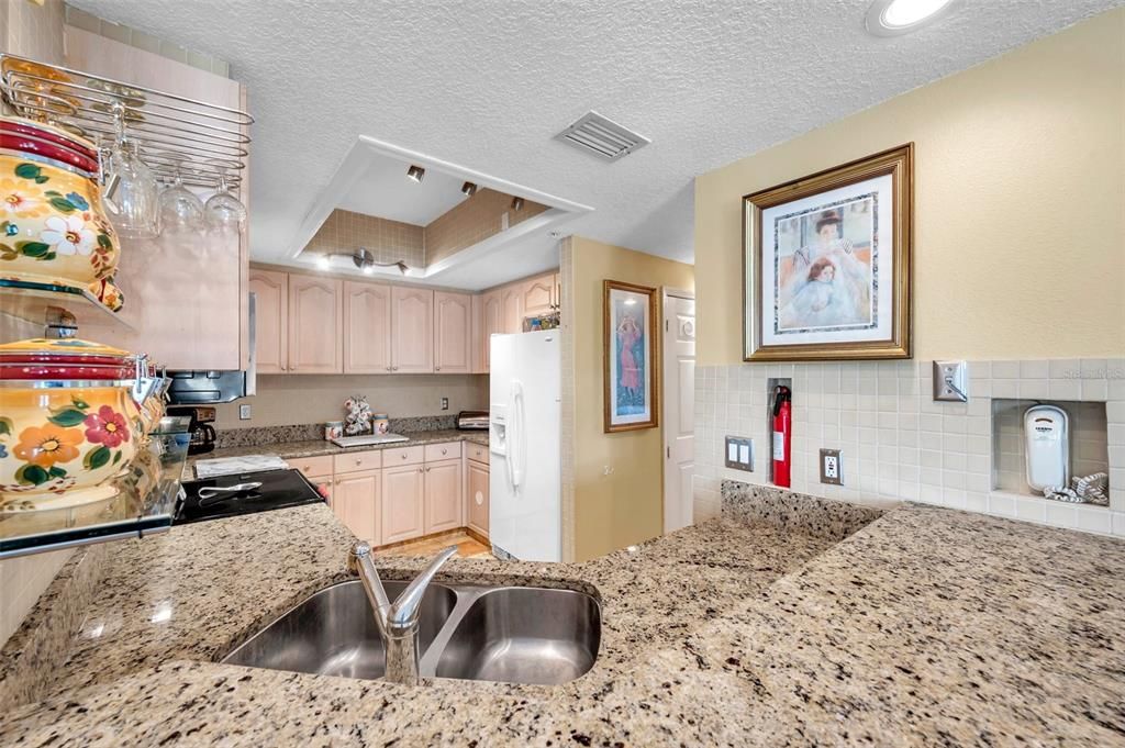 En Venta: $665,000 (3 camas, 2 baños, 1425 Pies cuadrados)