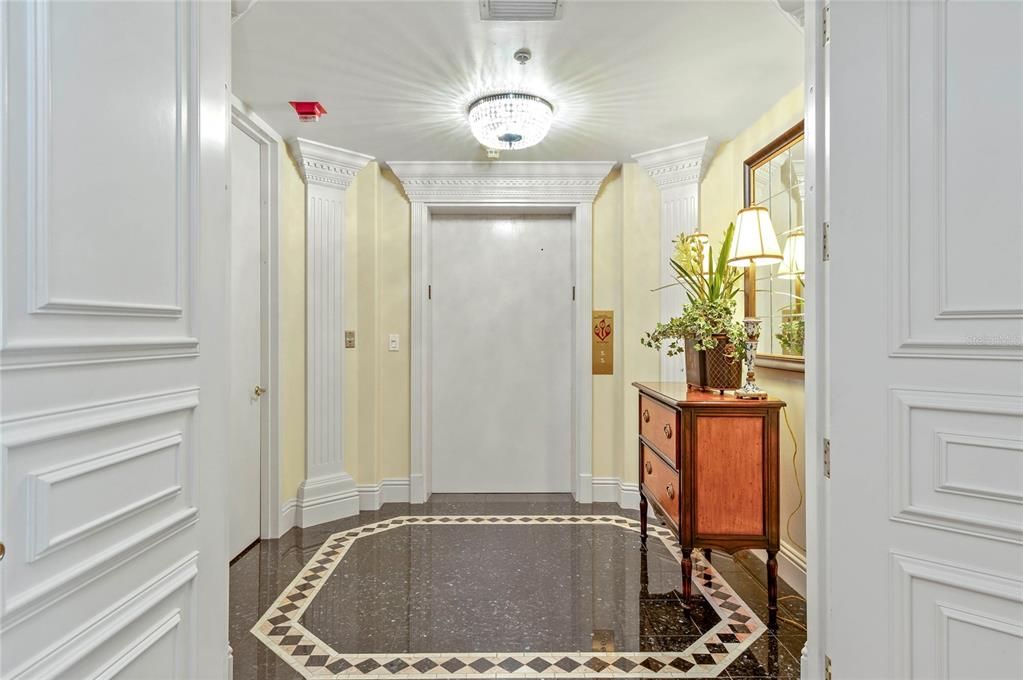 En Venta: $950,000 (3 camas, 3 baños, 3187 Pies cuadrados)