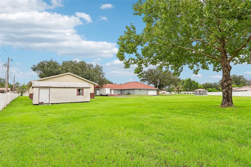For Sale: $1,125,000 (6 beds, 3 baths, 4264 Square Feet)