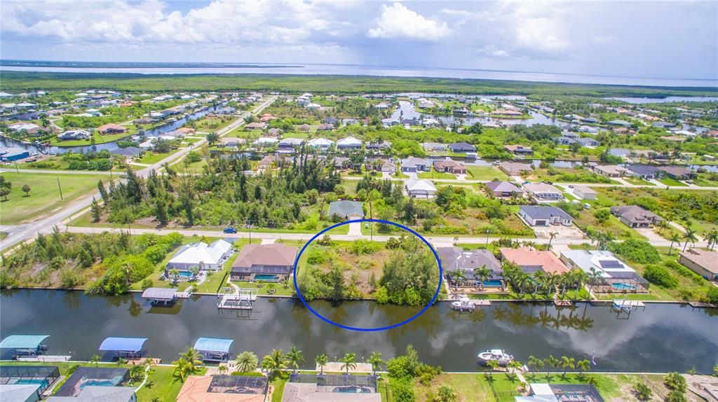 Под контрактом: $149,500 (0.23 acres)
