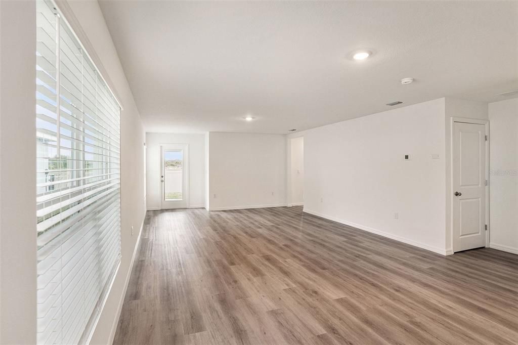 Active With Contract: $2,195 (4 beds, 2 baths, 1665 Square Feet)