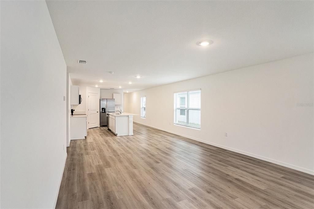 Active With Contract: $2,195 (4 beds, 2 baths, 1665 Square Feet)