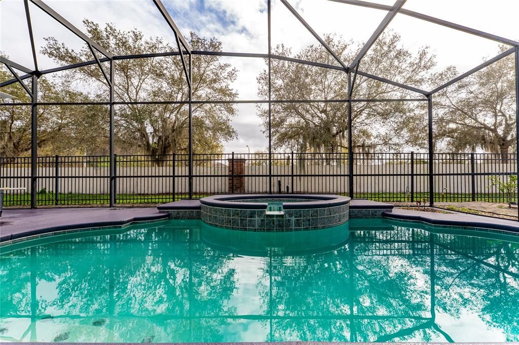 En Venta: $799,999 (4 camas, 3 baños, 2470 Pies cuadrados)