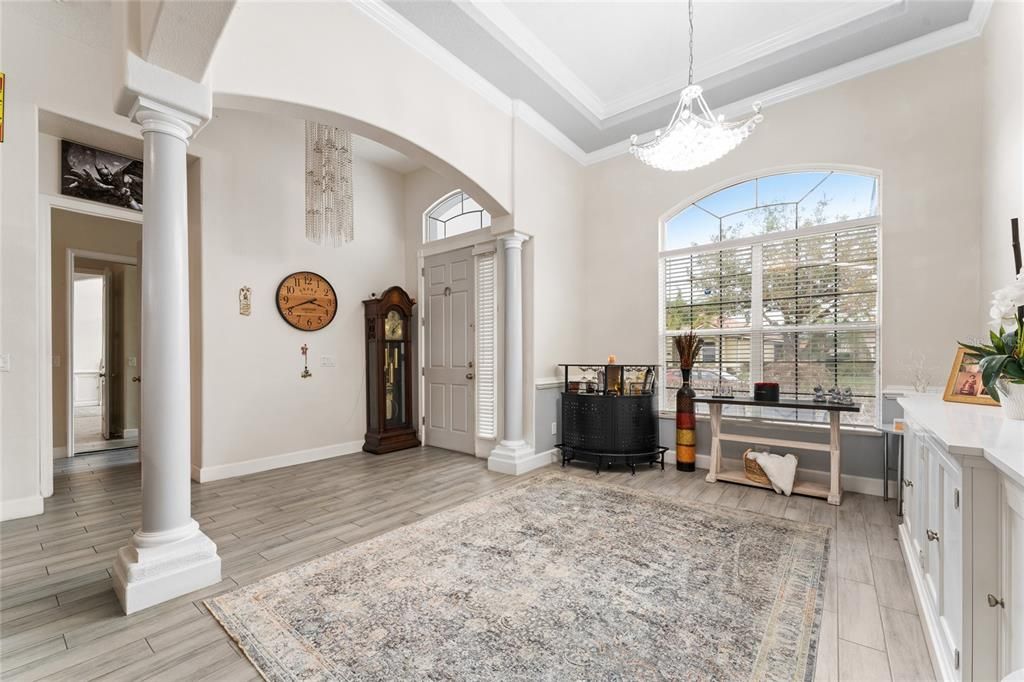 En Venta: $799,999 (4 camas, 3 baños, 2470 Pies cuadrados)