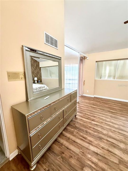 For Rent: $4,100 (3 beds, 2 baths, 2260 Square Feet)