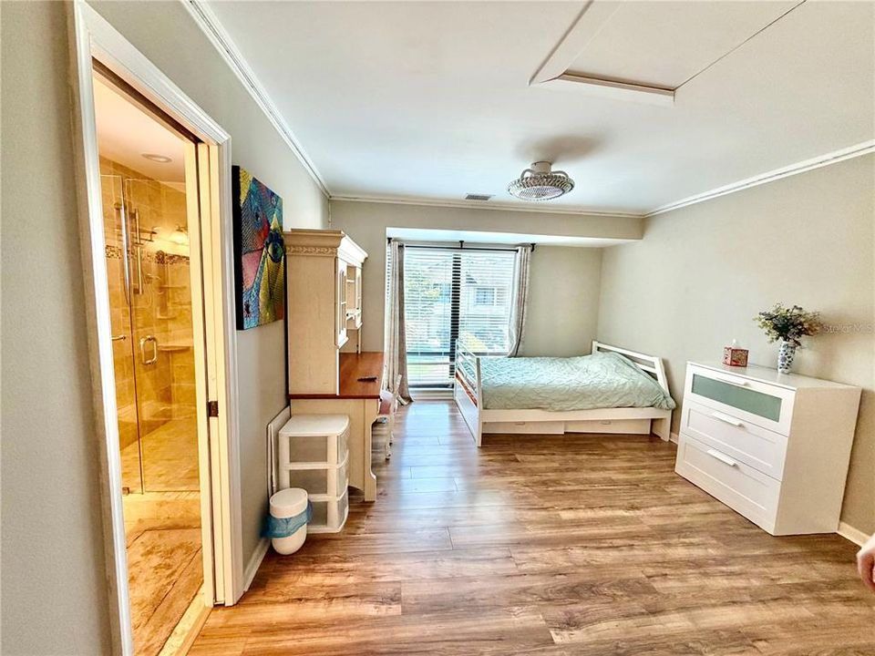 For Rent: $4,100 (3 beds, 2 baths, 2260 Square Feet)
