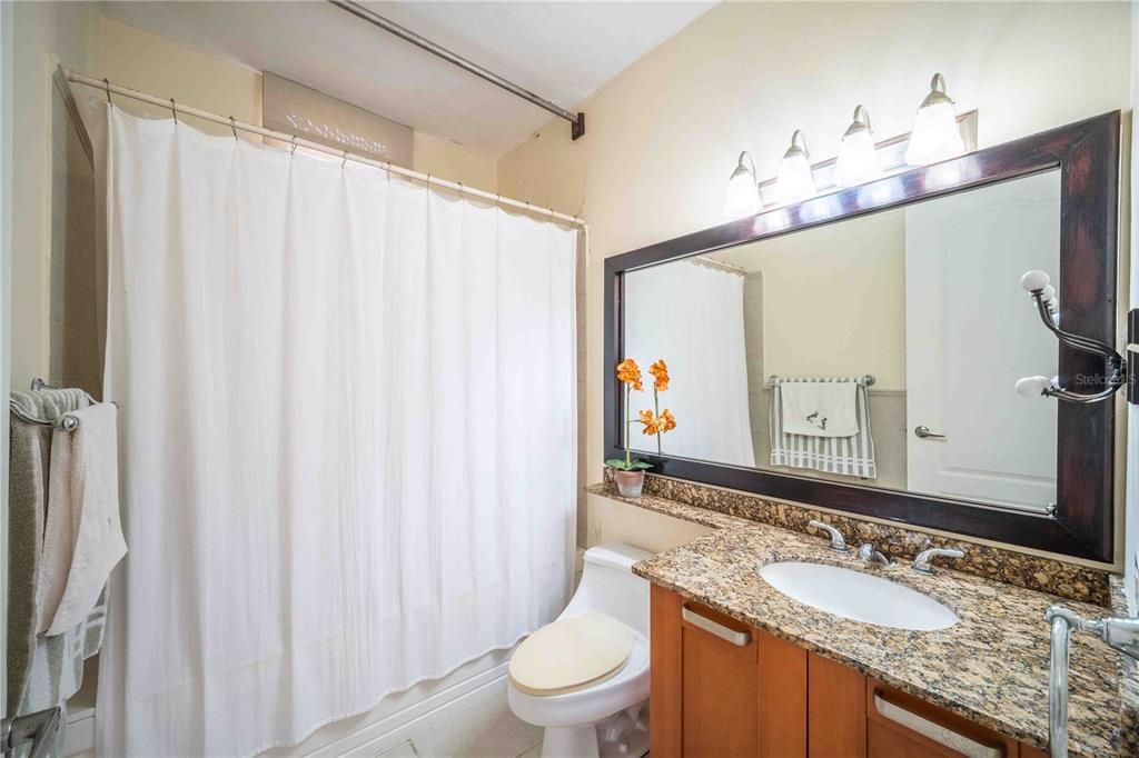 For Sale: $1,100,000 (4 beds, 4 baths, 2745 Square Feet)