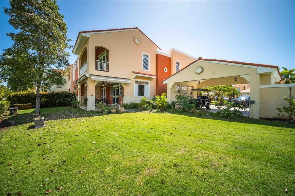 For Sale: $1,100,000 (4 beds, 4 baths, 2745 Square Feet)