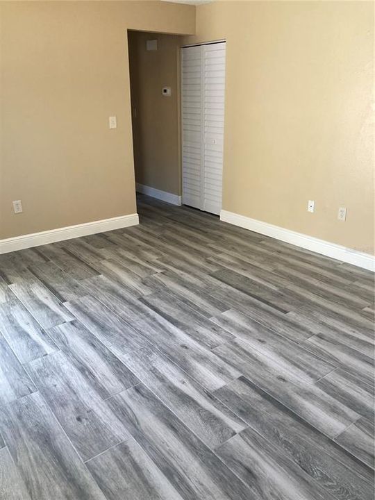 For Rent: $1,450 (2 beds, 1 baths, 980 Square Feet)