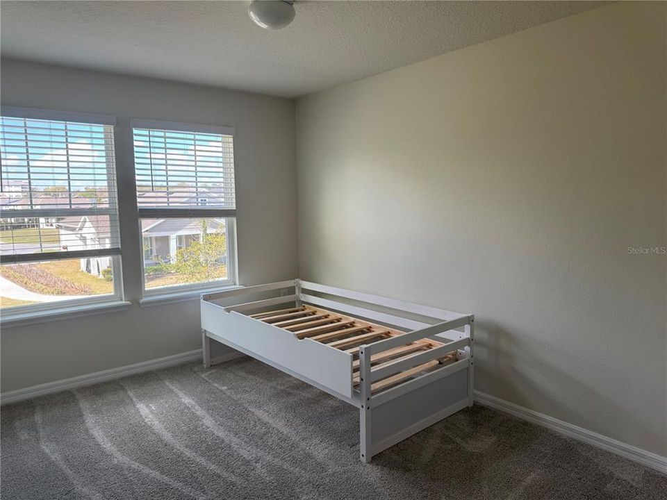 На продажу: $395,000 (3 спален, 2 ванн, 1620 Квадратных фут)