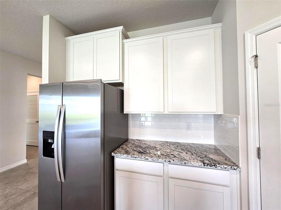 Active With Contract: $2,600 (3 beds, 2 baths, 2036 Square Feet)