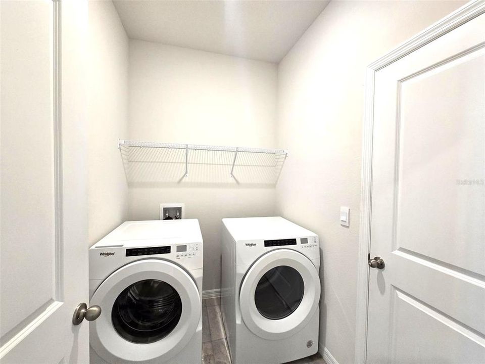 Active With Contract: $2,600 (3 beds, 2 baths, 2036 Square Feet)