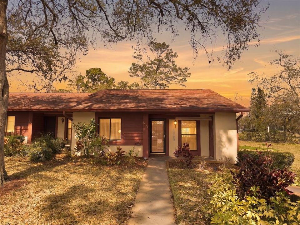 For Sale: $145,000 (2 beds, 2 baths, 1125 Square Feet)