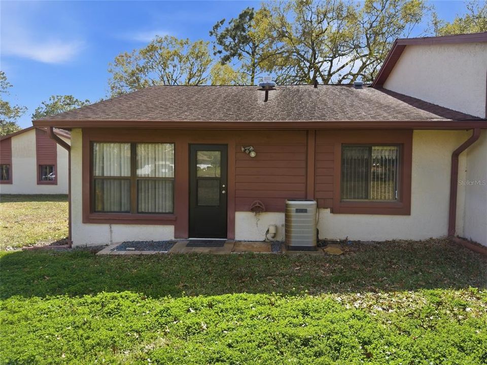 For Sale: $145,000 (2 beds, 2 baths, 1125 Square Feet)