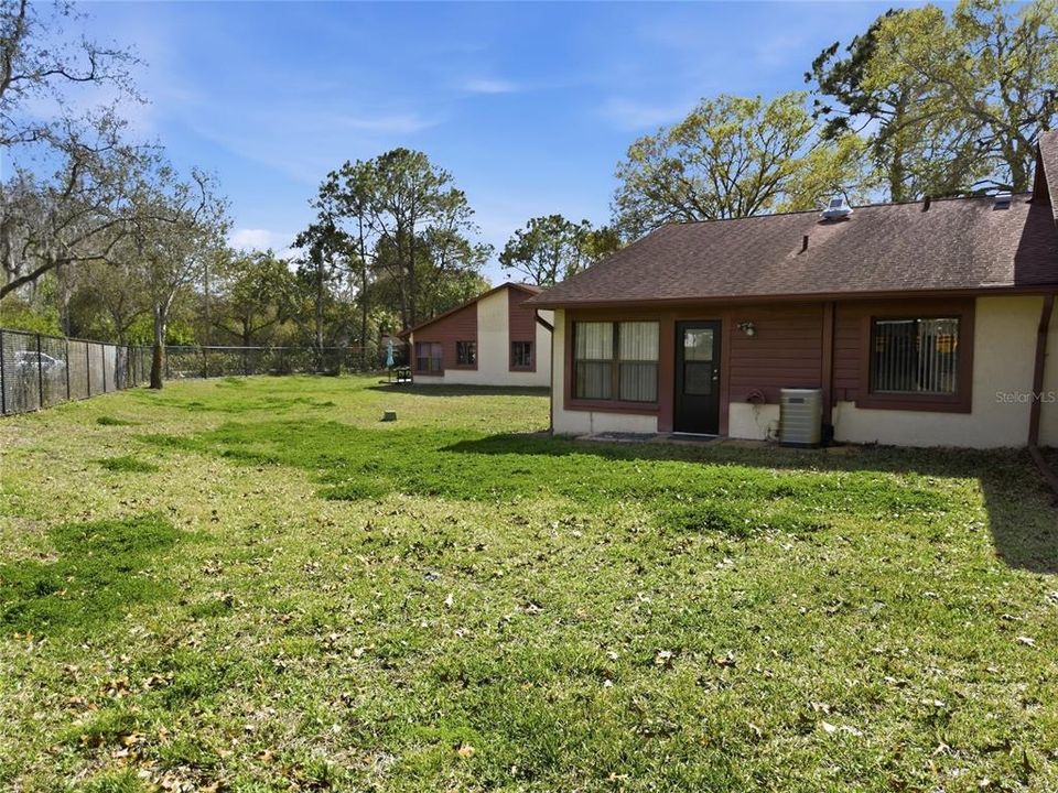 For Sale: $145,000 (2 beds, 2 baths, 1125 Square Feet)