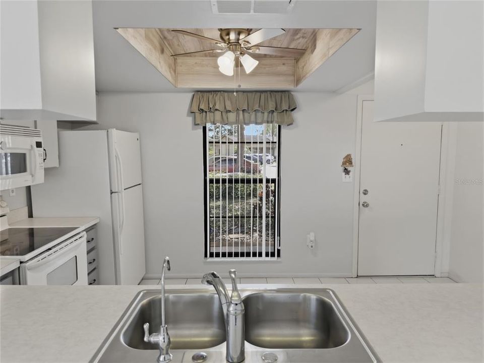 For Sale: $145,000 (2 beds, 2 baths, 1125 Square Feet)