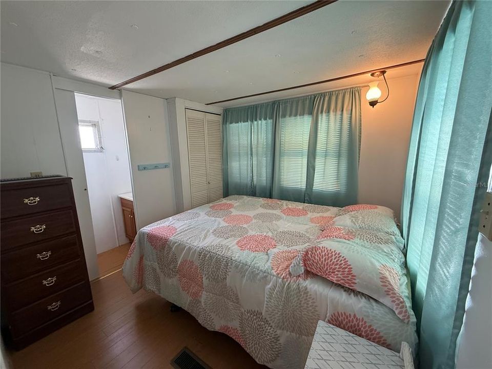 Activo con contrato: $85,000 (2 camas, 1 baños, 636 Pies cuadrados)