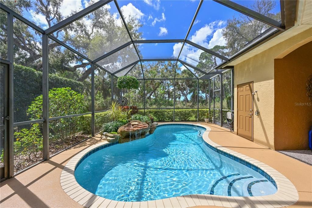 Activo con contrato: $699,900 (3 camas, 2 baños, 2686 Pies cuadrados)