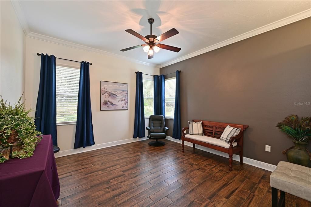 Activo con contrato: $699,900 (3 camas, 2 baños, 2686 Pies cuadrados)