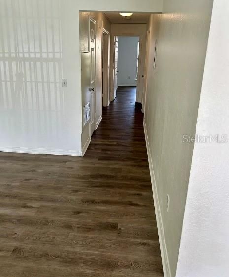 Active With Contract: $1,400 (2 beds, 2 baths, 1165 Square Feet)