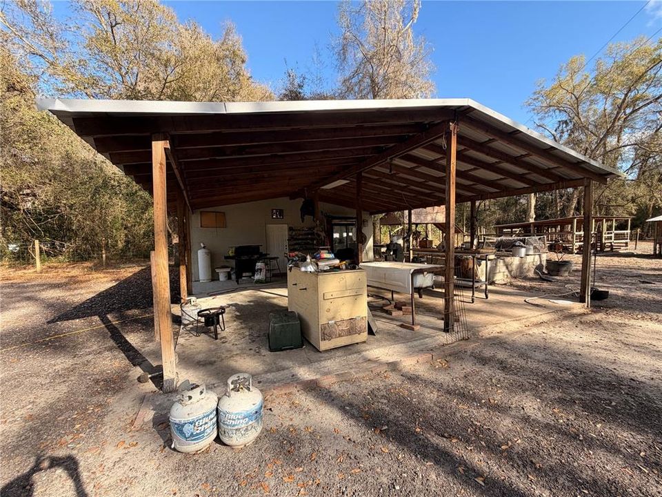 For Sale: $499,999 (5 beds, 3 baths, 2264 Square Feet)