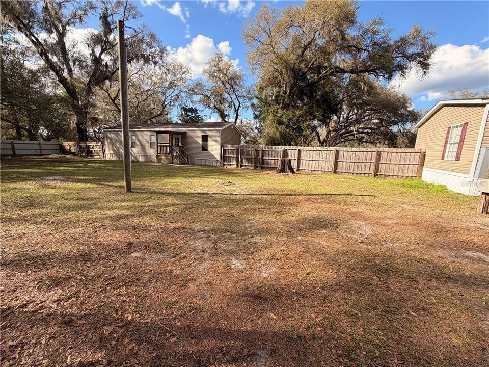 For Sale: $499,999 (5 beds, 3 baths, 2264 Square Feet)