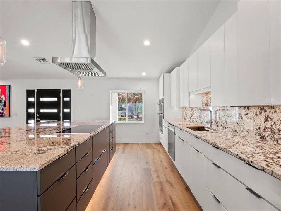 En Venta: $1,825,000 (4 camas, 4 baños, 3185 Pies cuadrados)