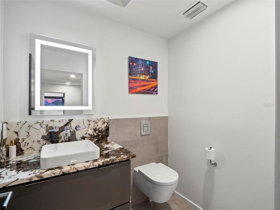En Venta: $1,825,000 (4 camas, 4 baños, 3185 Pies cuadrados)