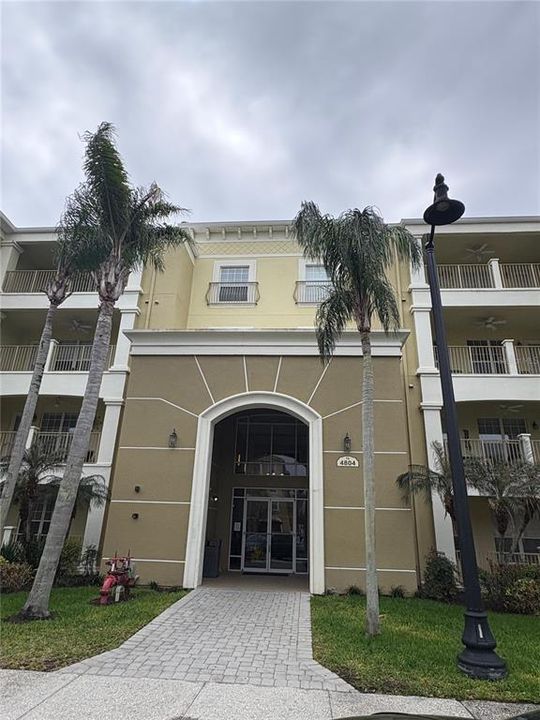 For Sale: $649,000 (3 beds, 2 baths, 2097 Square Feet)