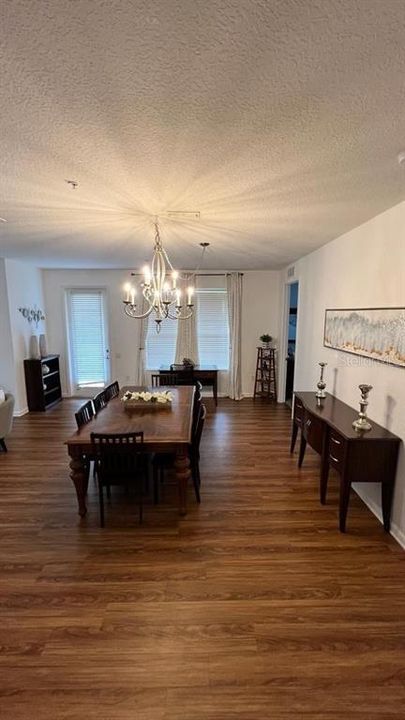 For Sale: $649,000 (3 beds, 2 baths, 2097 Square Feet)