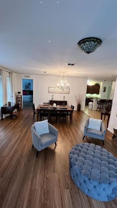 For Sale: $649,000 (3 beds, 2 baths, 2097 Square Feet)