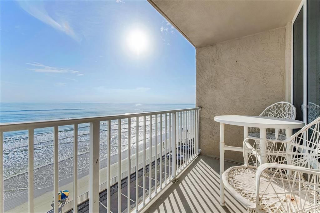 For Sale: $175,000 (1 beds, 1 baths, 385 Square Feet)