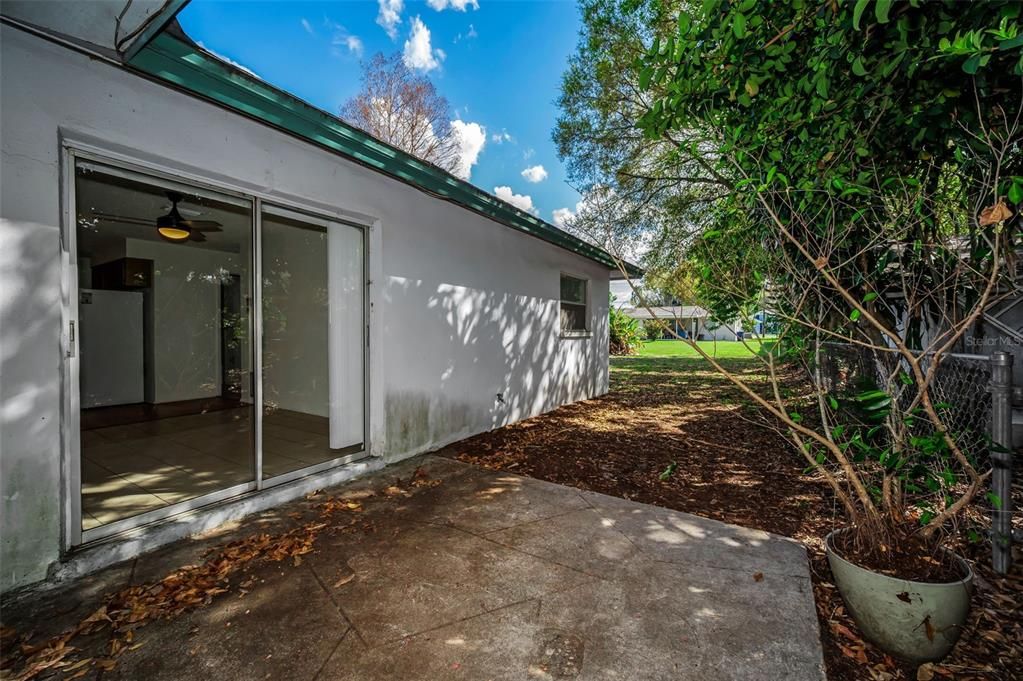 出租: $1,650 (2 贝兹, 1 浴室, 1854 平方英尺)